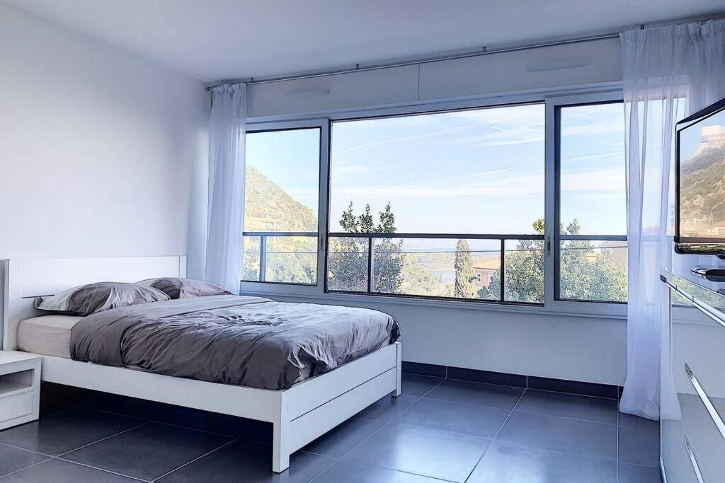 Great Studio With A Sea View And Parking In 400 Meters From Monaco Бюсолей Екстериор снимка