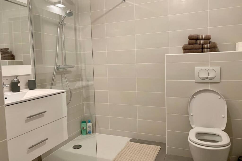 Great Studio With A Sea View And Parking In 400 Meters From Monaco Бюсолей Екстериор снимка